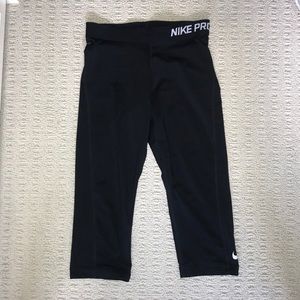 3/4 length nike pro pants